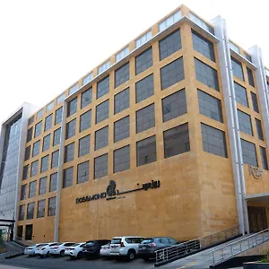 Rosemond Al Hamra **** Yidda